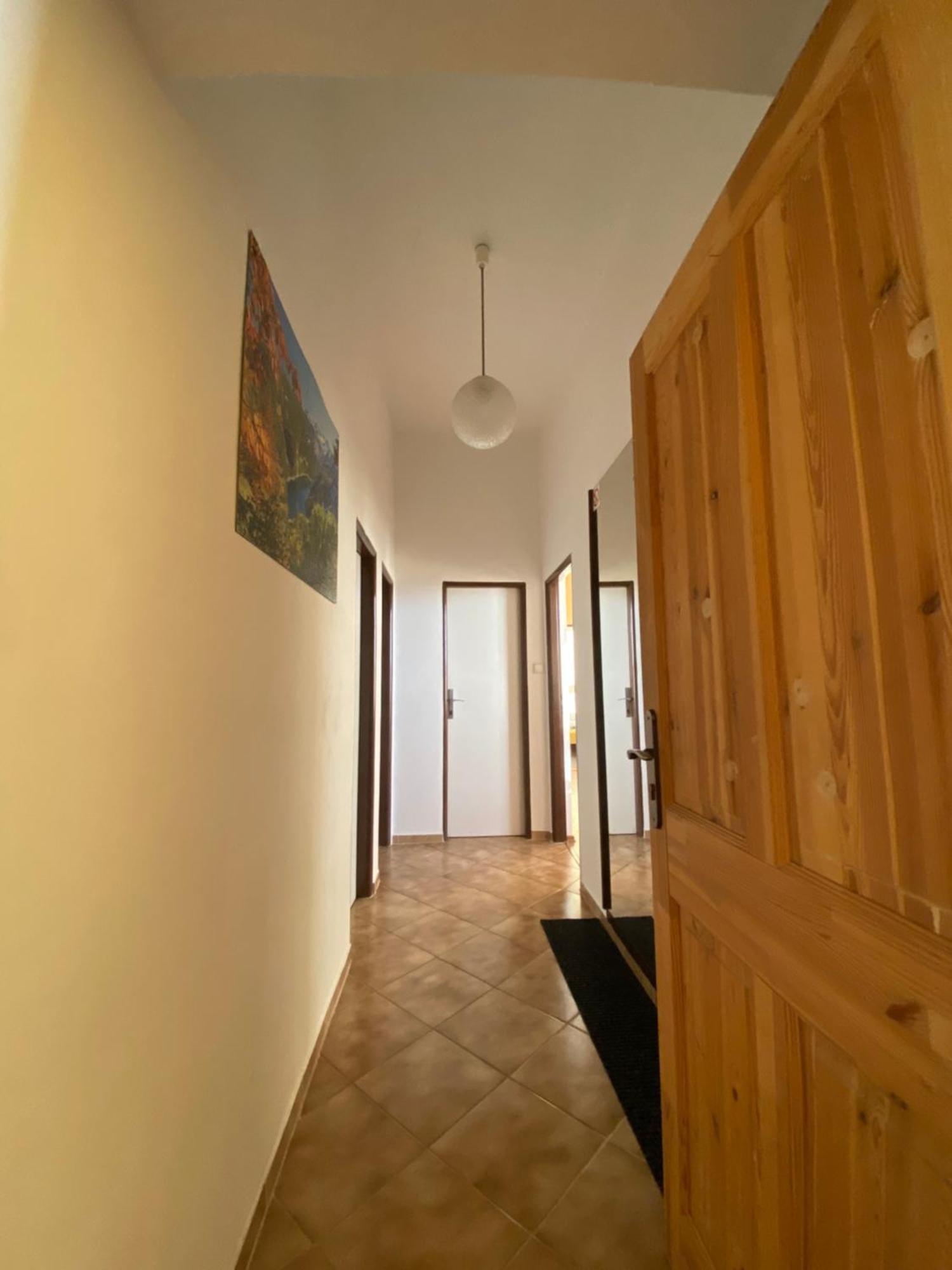 Apartman Na Bohdasine Červený Kostelec Екстериор снимка